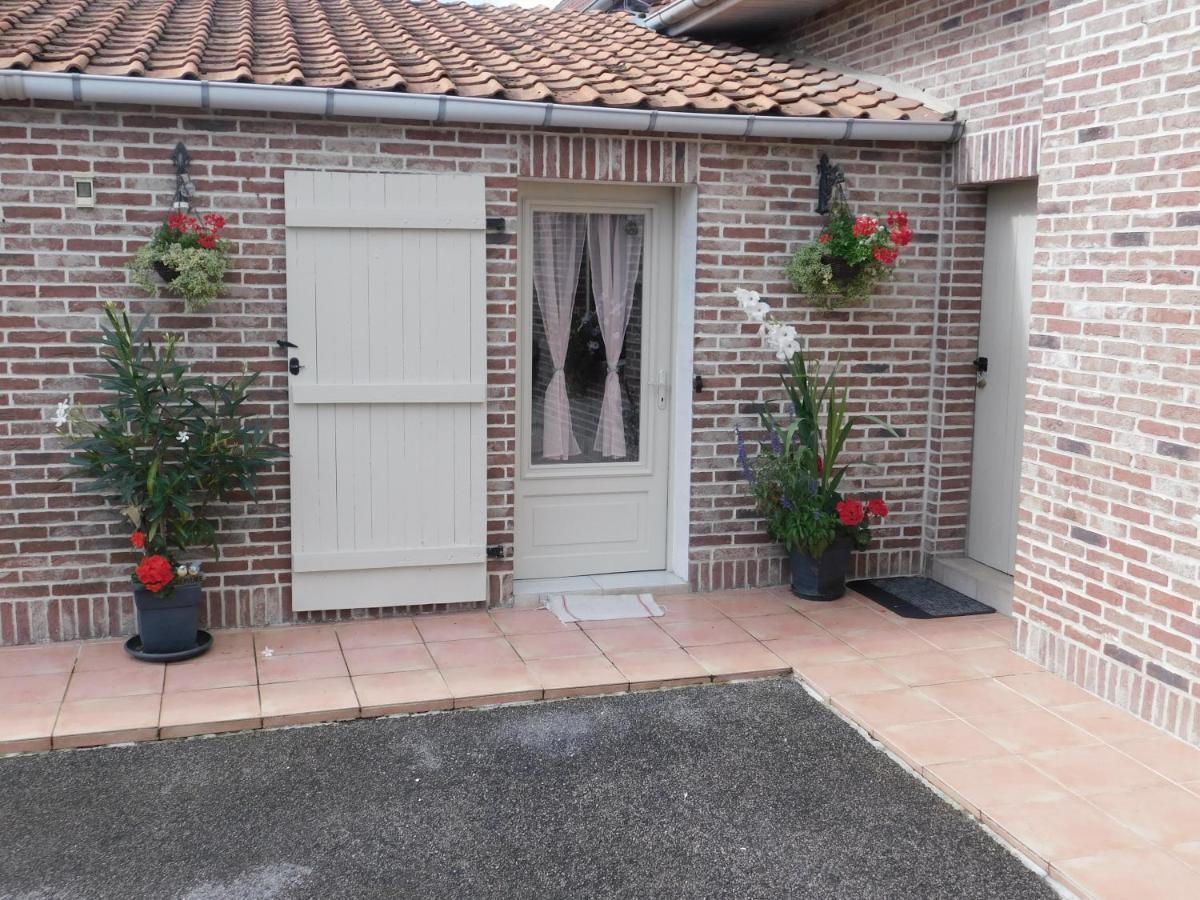 Chambre Du Hamel Avroult Exterior photo